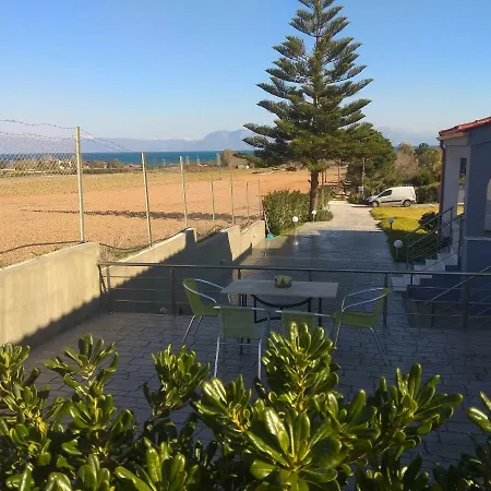 Efis In Lakopetra Vakantiehuis