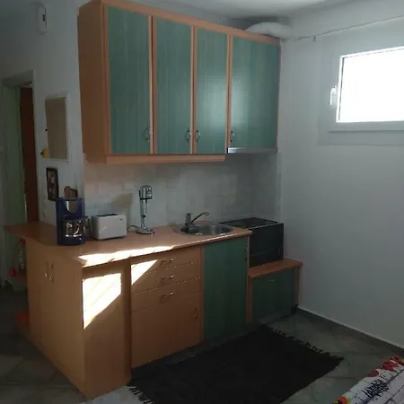 Efis In Lakopetra Holiday home Kalamaki (Achaea)